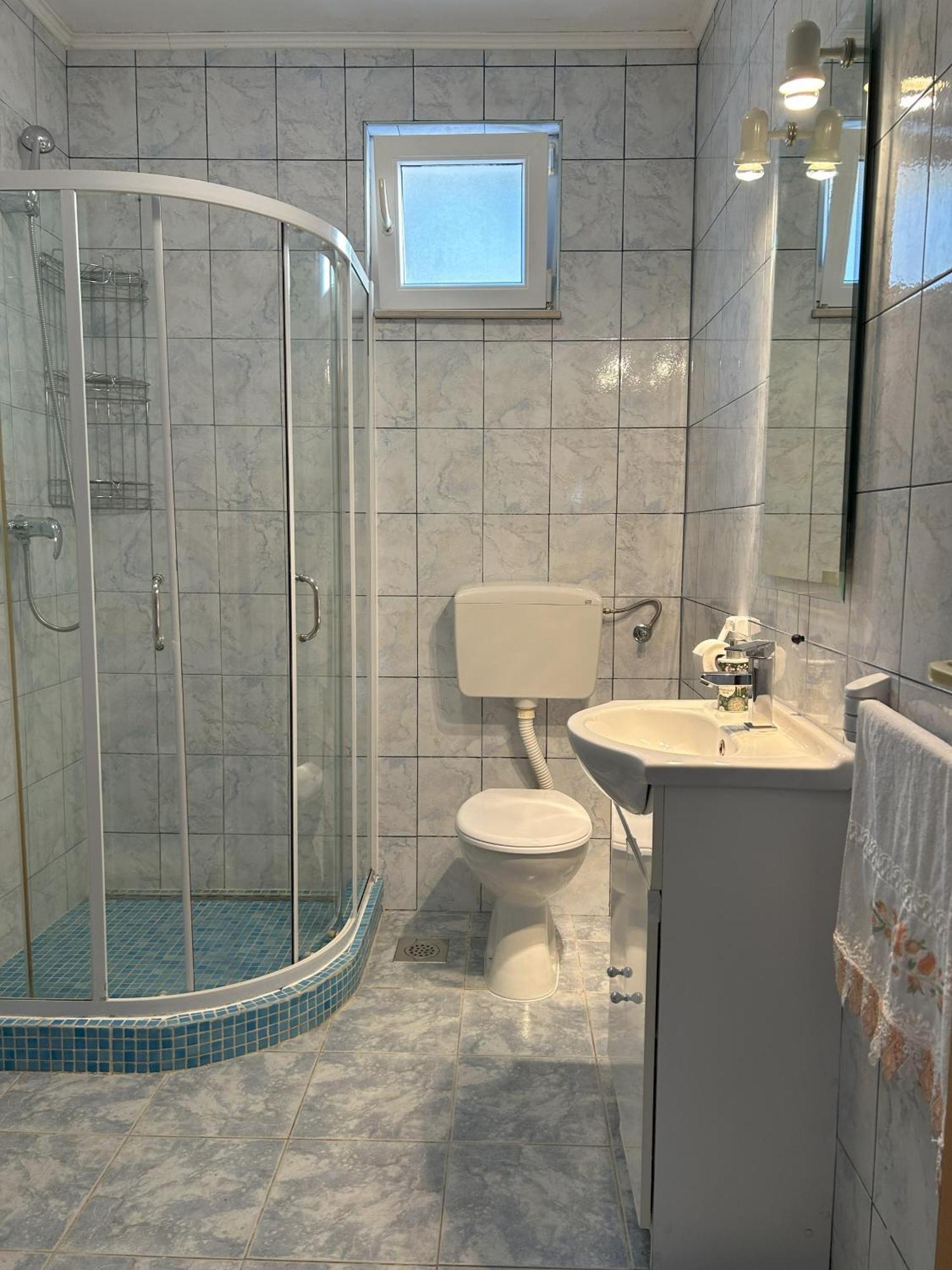 Apartments Valjan Трогир Екстериор снимка