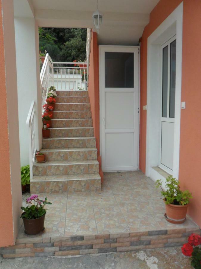 Apartments Valjan Трогир Екстериор снимка